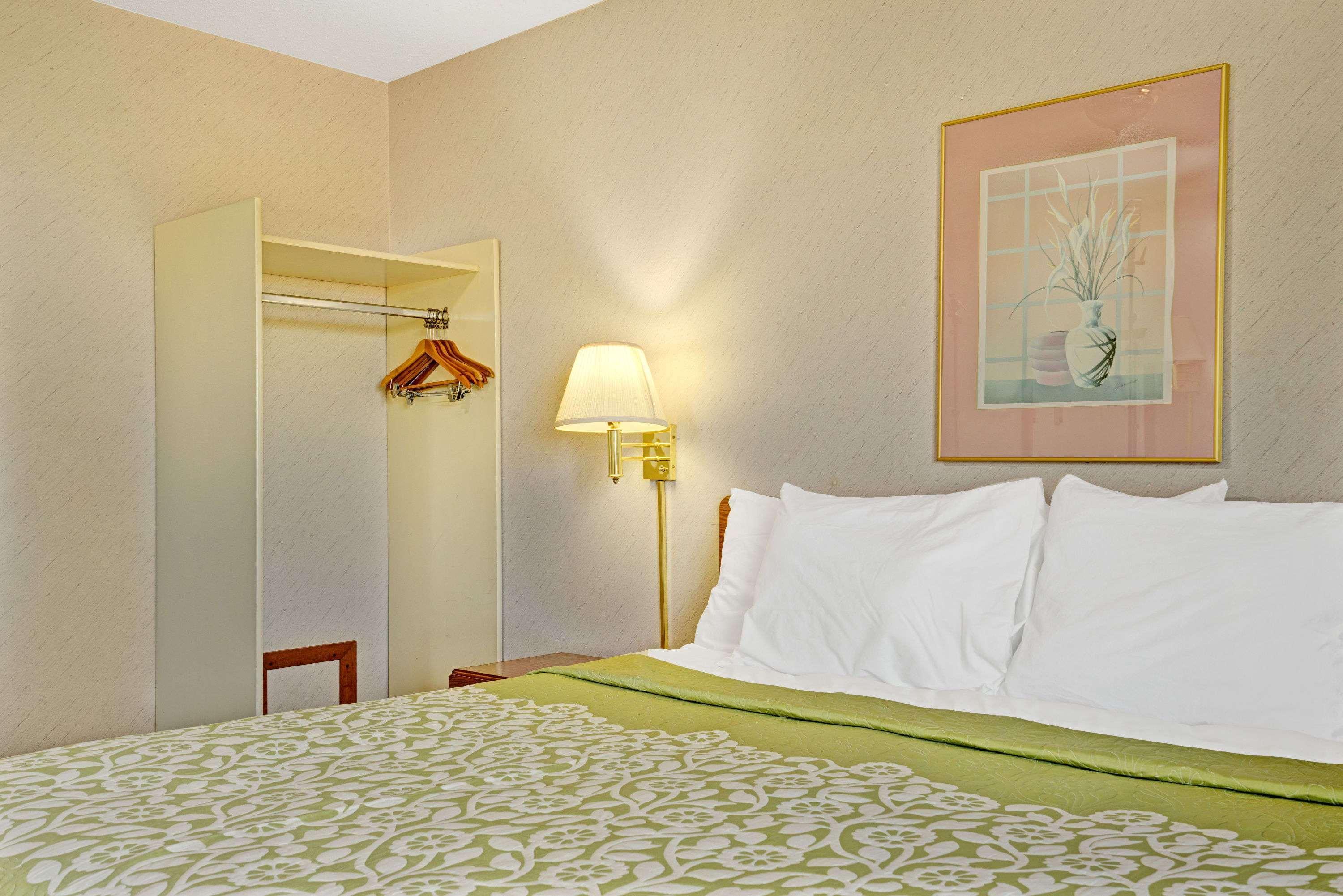 Days Inn By Wyndham Monticello Kültér fotó